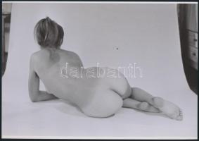 cca 1971 Mutatványok az objektív előtt, 3 db szolidan erotikus fénykép, mai nagyítások, 25x18 cm / 3...