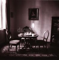1967. augusztus 5. Balatonfüred, Jókai-ház, 23 db vintage negatív Kotnyek Antal (1921-1990) fotóriporter hagyatékából, 6x9 cm és 6x6 cm