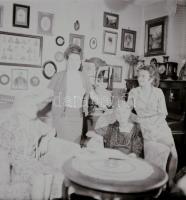 1967. augusztus 5. Balatonfüred, Jókai-ház, 23 db vintage negatív Kotnyek Antal (1921-1990) fotóripo...