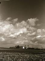 cca 1970 Kecskemét környéki tanyák, 13 db vintage negatív Dezső Pál (?-?) kecskeméti fotóművész hagy...