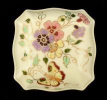 Zsolnay pillangó mintás porcelán bonbonier, kézzel festett, jelzett, hibátlan, 10x10x6 cm