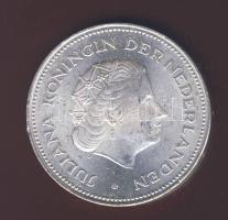 Hollandia 1970. 10G Ag "Wilhelmina Julianna" T:2 ph.