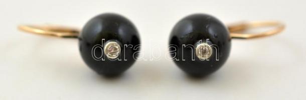 Arany(Au) 14 K fülbevalópár, ónix gömbökkel, jelzett, br: 2,7 g