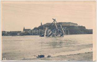 1941 Újvidék, a felrobbantott vasúti híd, fotólap, postán megküldve, 9×14 cm /  1941 Novi Sad, the bombed railway bridge, photograph, 9×14 cm