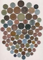 Vegyes külföldi fémpénz tétel ~330g-os súlyban, közte 2db sérült ezüstpénz és néhány hamis darab T:vegyes