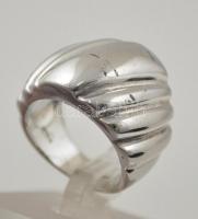 Ezüst(Ag) széles, csíkos gyűrű, jelzett, méret: 52, bruttó: 9,7 g