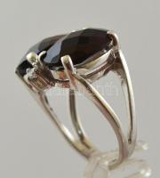 Ezüst(Ag) négyköves gyűrű, üveg kövekkel, jelzett, méret: 56, bruttó: 7,7 g