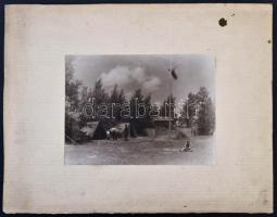Cserkésztábor, fotó, kartonra ragasztva, 12,5×17 cm
