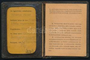 1954 Sztahanovista igazolvány, az előlapján fém jelvénnyel