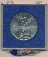 1975. 200Ft Ag "Felszabadulás" eredeti, plombált MNB plasztiktokban T:BU
Adamo EM46