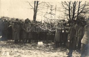 Osztrák-magyar katonák karácsonya a fronton, feldíszített fenyőfával / WWI K.u.K. military, soldiers' christmas on the front, photo