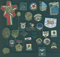 27db klf kitűző, jelvény, többnyire szocialista