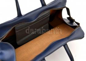 Retró műbőr Malév táska, 43×32 cm