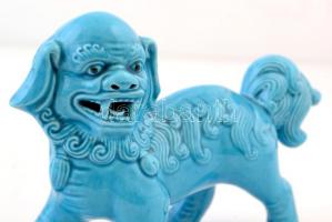 Kínai porcelán Fo-kutyák (kapuőrző oroszlánok), 2 db, hibátlanok, jelzés nélkül, 15x11 cm