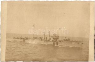 Osztrák-magyar haditengerészet 82 F torpedórombolója / K.u.K. Kriegsmarine Torpedoboot 82F / Austro-Hungarian Navy torpedoboat, photo