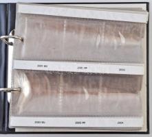 "Magyarország forint emlékpénzei I." gyűrűs album fóliaberakókkal, évszámok szerint felosz...