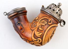 Díszesen faragott tajtékpipa, ezüst (Ag.) áttört fejjel, homlokán Napóleon faragott arcképével, jelz...