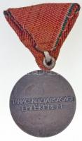 1959. "Tanácsköztársasági Emlékérem" ezüstözött Br érem kopottas mellszalaggal (38mm) T:2 ...