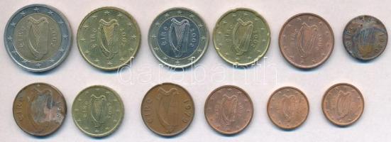 Írország 1979-1982. 1/2p + 1p (2xklf) + 2002-2004. 1c-2E (9xklf) T:1-,2 Ireland 1979-1982. 1/2 Penny + 1 Penny (2xdiff) + 2002-2004. 1 Cent - 2 Euro (9xdiff) C:AU,XF