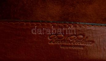 Brooks Brothers jelzett bőr mandzsetta tartó,4 pár különböző mandzsettával, 10×6 cm