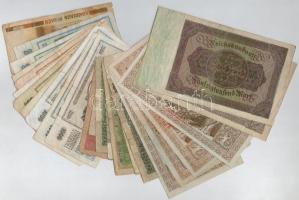 Vegyes 69db-os külföldi papírpénz tétel, benne német, osztrák, jugoszláv és csehszlovák valamint kev...