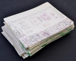 1944 51 db Közép-Európát ábrázoló, USA hadserege számára készített katonai térkép, köztük 1 db magya...