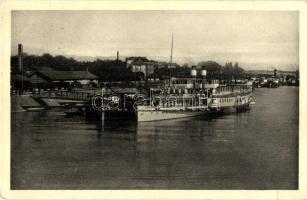 Komárom, Komarno; Dunai kikötő / port, steamship (fa)
