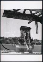 cca 1947 Budapest, Lánchíd, 9 db vintage negatívról készült mai nagyítás, 18x25 cm, + hozzáadva 8 db...