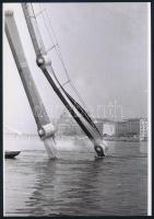 cca 1947 Budapest, Lánchíd, 9 db vintage negatívról készült mai nagyítás, 18x25 cm, + hozzáadva 8 db...