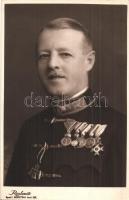 ~1920-1930 Magyar őrnagy jelvényekkel, kitüntetésekkel / Hungarian squadron leader with medals, Rosbaud photo