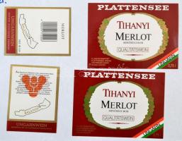 Minimum 500 darabos, Balatonfüred-csopaki borvidékről származó borcímke gyűjtemény, szépen rendezetten, lapokra ragasztva. Mind különböző / Vintage Hungarian wine label collection