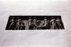 cca 1989 Budapesti városképek, életképek, főleg a budai várban és a belvárosban készült, szabadon fe...