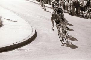 cca 1989 Budapest, kerékpárverseny a Gellért-hegyen, 34 db szabadon felhasználható, jó minőségű, vin...