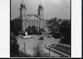 cca 1940 és 1970 között, Debreceni városképek villamosokkal, 2 db vintage fotó, 1 db másolat + 1 db ...
