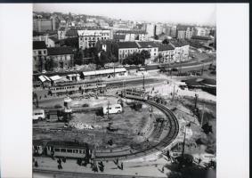 cca 1970 Budapest, Moszkva tér, 2 db vintage negatívról készült, mai nagyítás, 18x25 cm
