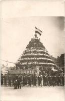 31 db RÉGI motívumlap sok érdekes darabbal pár fotóval, vegyes minőségben / 31 pre-1945 motive cards...