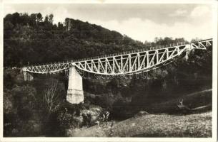 20 db RÉGI magyar és külföldi városképes lap sok érdekes darabbal pár fotóval, vegyes minőségben / 20 pre-1945 Hungarian and European town-view postcards with interesting cards and some photos, in mixed quality