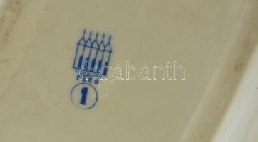 Zsolnay kék virágmintás tálka, matricás, jelzett, kis kopásnyomokkal, 9x17 cm