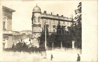 Pola, K. k. Bezirkshauptmannschaft / Austro-Hungarian municipal district office, Verlag A. Fischer Nr. 517. 'K.u.K. Kriegsmarine SMS Árpád' Marinefeldpost (EK)