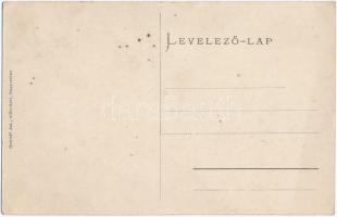 Nagyszeben, Hermannstadt, Sibiu; Központi Állami Óvoda növendékei párnákat készítenek a sebesült kat...