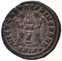 Római Birodalom / Siscia / I. Constantinus 319-320. AE Follis (2,86g) T:1-,2
Roman Empire / Siscia ...