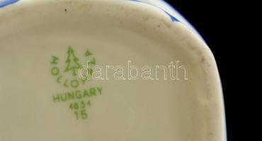 Hollóházi népviseletbe öltözött pár, kézzel festett, jelzett, hibátlan, m: 20 cm