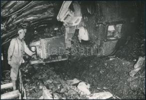 cca 1970 Bányászok, 3 db vintage fotó, 16,5x24 cm és 22,5x17 cm között