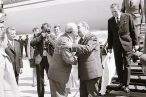 1979 Brezsnyev látogatása Budapesten, találkozó Kádár Jánossal, a repülőtéri várakozástól, a búcsúva...