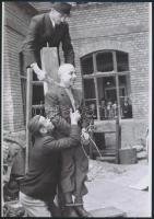 1945 Budapest, háborús bűnösök nyilvános kivégzése, 3 db vintage negatívról készült mai nagyítás, 25...