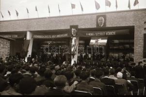 1949. IV. 30. W.M. (Weiss Manfréd) tanműhely avatása, Kossa István miniszter jelenlétében, Rózsa Gyö...