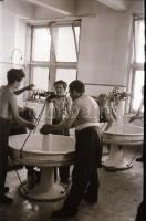 cca 1948 Az I. sz. Autójavító műhelyben készült fotóriport, 16 db szabadon felhasználható, vintage n...