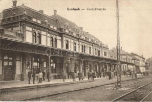 Szolnok, Vasútállomás