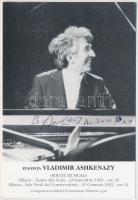 Vlagymir Ashkenazy (1937- ) zongoraművész aláírása őt magát ábrázoló fotólapon