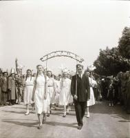 1968 Komárom, Dobi István politikai gyűlése, választási beszámolója, 13 db vintage negatív Kotnyek A...